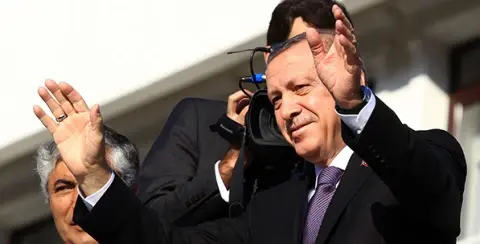 Siz Ancak Çam Devirirsiniz