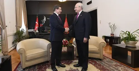 Anayasa Krizi Nasıl Aşılacak?