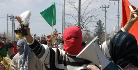 Kürtleri Sokağa Dökmek için Kürt Devleti Söylemi