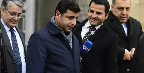 O Partiyi Bu Hallere Kim Düşürdü?