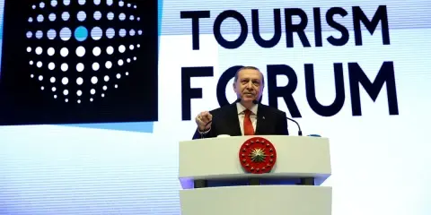 Turistlerin İştahı Kaçarken