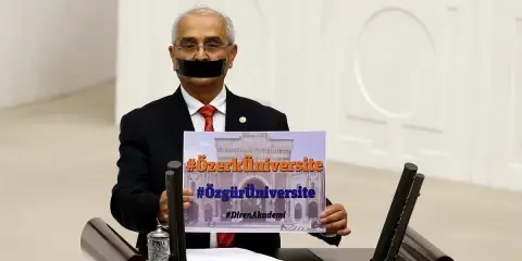 CHP ve Parlamenter Demokrasinin Krizi