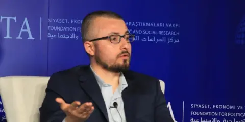 "CHP’nin Tüm Hesabı Rejim Krizi Üstüne"