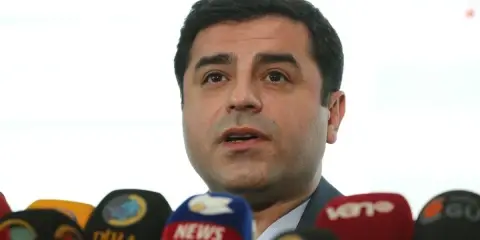 Dokunulmazlıkların Kalkması Kime Yarar?