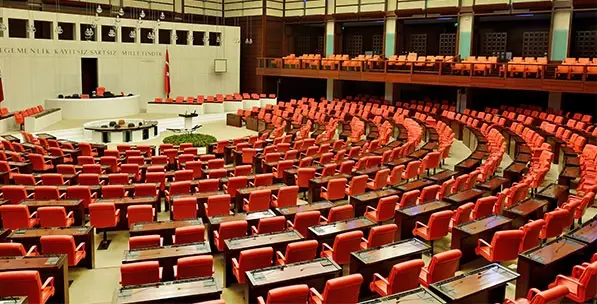 Rapor: Dünyada Başkanlık Sistemi Uygulamaları