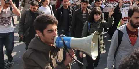 Faşist Ergenler Gericiliğe Karşı