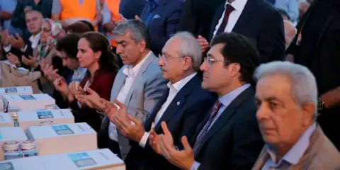 Şimdi mi Aklınız Başınıza Geldi?