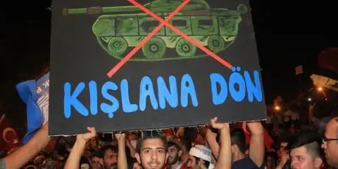 Biz Burada Vatan Savunmasındayız