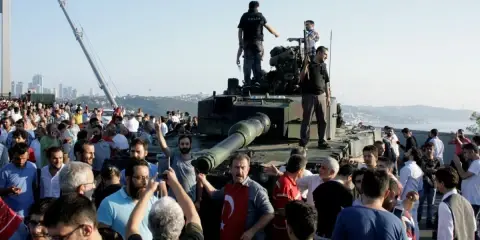 Cuntacılar Bu Kez Başaramadı