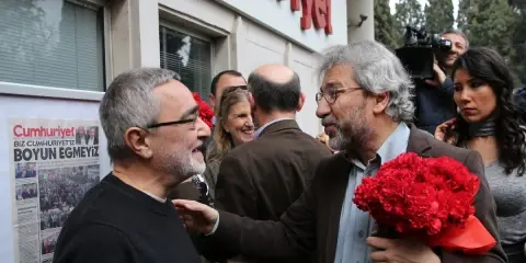 Sizi Fena Dolduruşa Getiriyorlar Bayım!