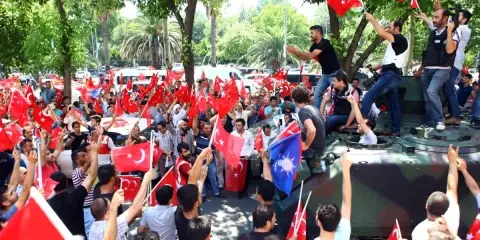 Türk Milleti Kıyam Etti!