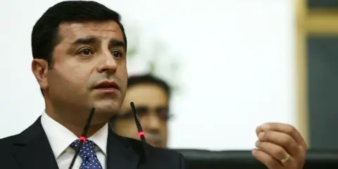 Sen Kimsin ki?