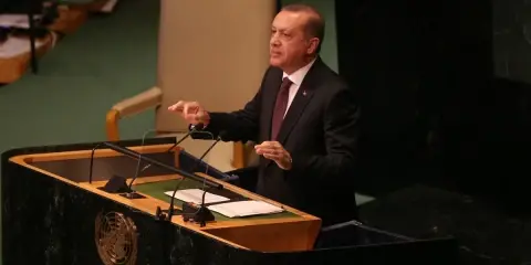 Biz Utanılacak Bir Şey Yapmadık Bayım!