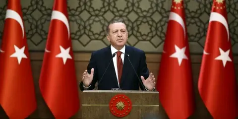 Bu Kavga Batıcılarla Yerlici ve Millici Olanlar Arasında