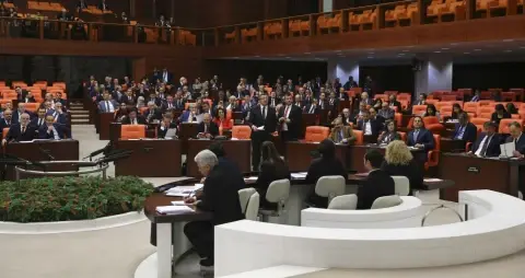 Anayasa Değişikliğinde Aslında Ne Nedir?