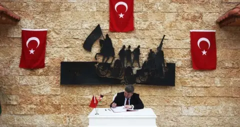 Çanakkale Destanı’nı Tefsir Etmeli
