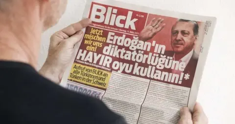 Sen Fotoğrafı Çek Savaşı Ben Çıkartırım