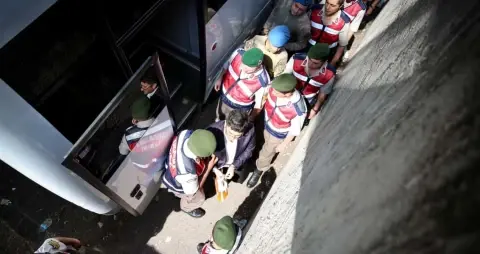 FETÖ’cüler Savunmalarında “Darbenin Emir Komuta Zinciri İçerisinde Gerçekleştiğini Zannettik” Diyerek Neyi Amaçlıyorlar?