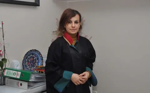 Bu Çocuk İstismarı Değil mi?