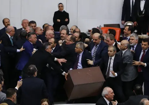 Tek Adamlık Hikâyesi