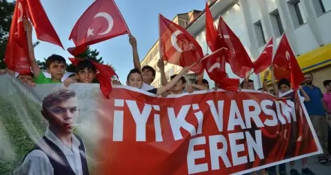 Terörün Failini Perdelemek