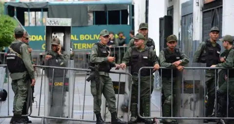 Venezuela’da Anti-Emperyalist, Türkiye’de Emperyalistlerin Payandası