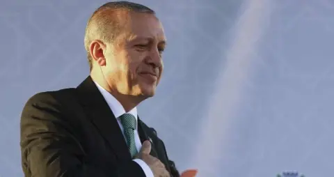 Heykel Değil Hizmet