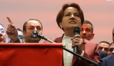Pazardan Aldım Akşener, Eve Geldim CHP