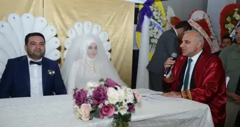“Bir Liraya Belediye Nikâhı”