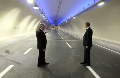 AK Parti Hangi Adımları Atmalı?