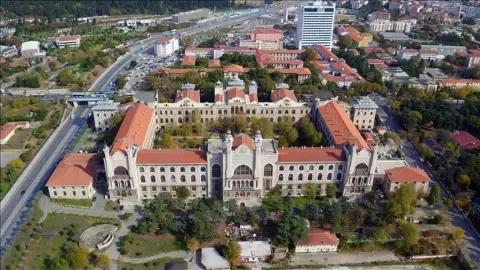 Akademik Hiyerarşi: Dr. Araştırma Görevlileri Olgusu