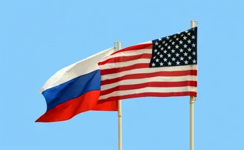 Amerika Mı? Rusya Mı?