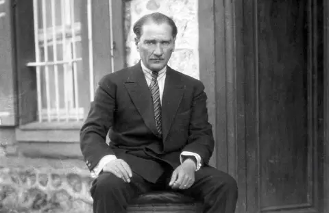 Atatürk Tartışması Ne İfade Ediyor?