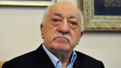 FETÖ: Uluslararası Tehdit