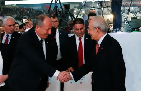 Parti İçi Demokrasi Söylemi Neyi Örtüyor?