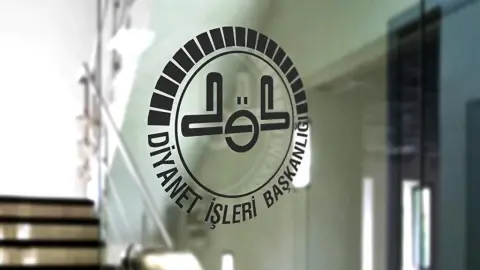 Diyanet ve İlahiyatları Sahneye Alalım