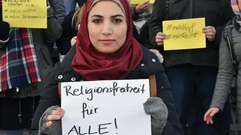 Avusturya’da Başörtüsü Yasağı
