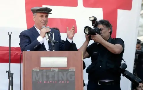 Seçmen Görüntüye Oy Verir mi?