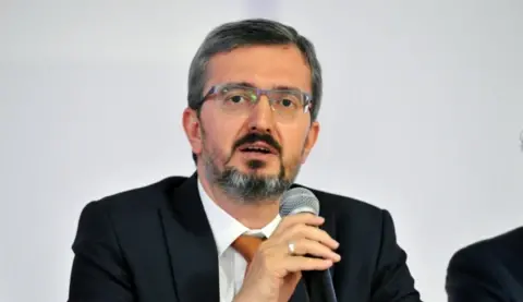 SETA Genel Koordinatörü Prof. Dr. Burhanettin Duran: Cumhurbaşkanlığı Sisteminin Amacı Türkiye’yi Üst Ülkeler Ligine Taşımak