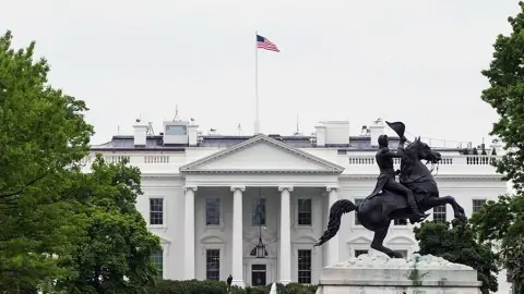Washington Tehditkar Tutumuyla İç Siyasi Hesaplar Peşinde