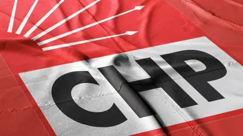 CHP Öncelikle Ne ile Yüzleşmeli?