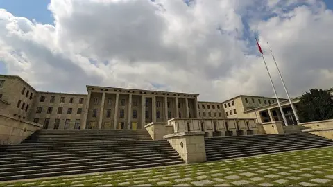 MHP’nin Af Teklifinden Beklentiler Ve Riskler