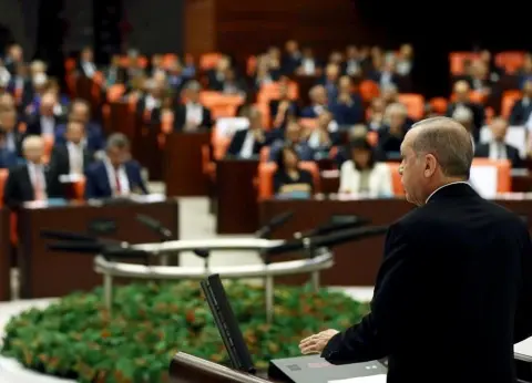 Ülkenin İç ve Dış Siyaseti Hakkında Meclis’e Mesajlar