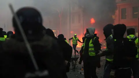 Sarı Yelekliler Hareketi Avrupa’nın Krizi
