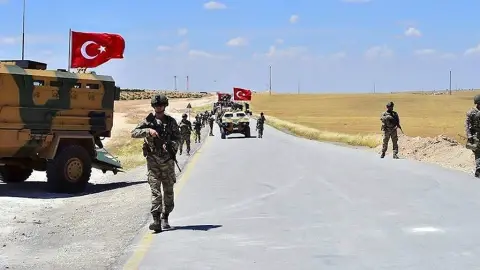 SETA Genel Koordinatörü Prof. Dr. Burhanettin Duran: Türkiye’nin Eli Suriye’de Çok Güçlü