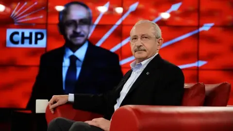 Kılıçdaroğlu’nun Manevraları ve CHP’nin Serencamı