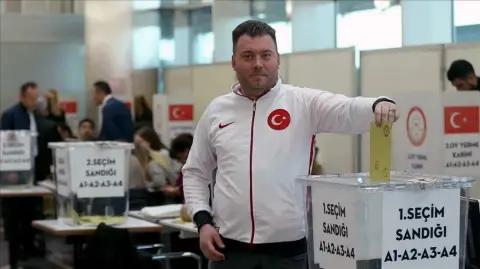 Millet Kime Oy Vermez?