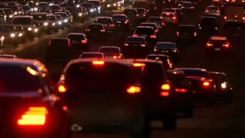Orta Sınıflar Sermayeye Karşı