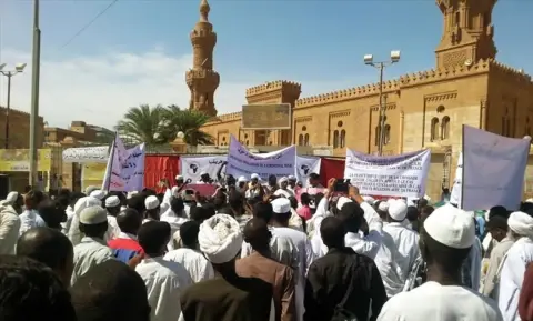 Perspektif: Statüko ve Değişim Talepleri Arasında Sudan Protestolar ve Beşir Yönetimi