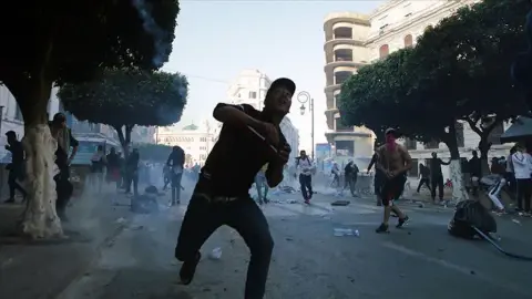 Ortadoğu’da Protestolar ve Ordu